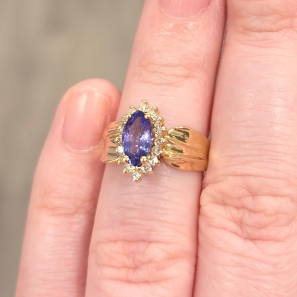 Vintage 14K Yellow Gold Tanzanite Diamond Halo Ring - Size 4 - Picture 4 of 10